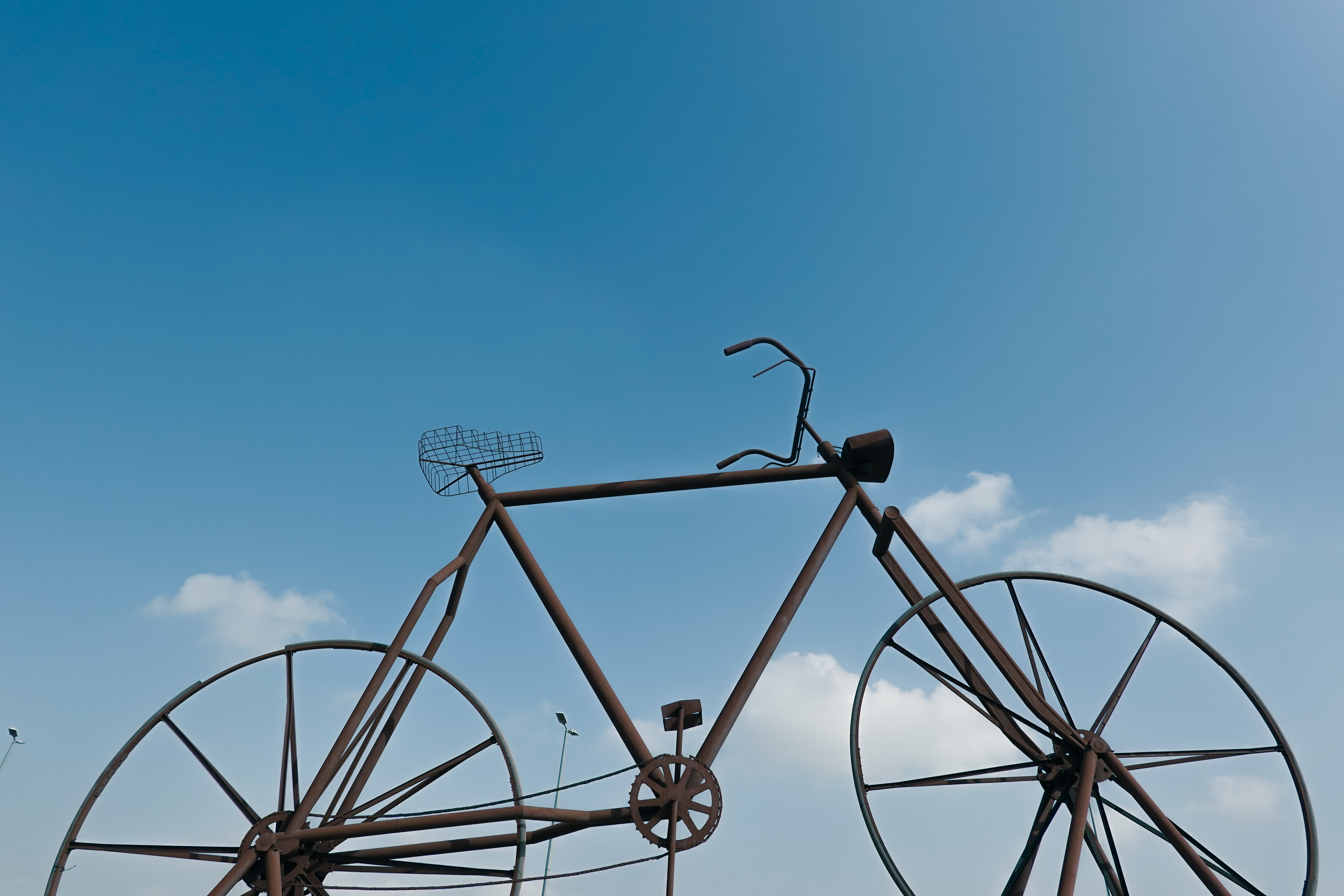 nada al nahdi - jeddah - saudi arabia - bicycle roundabout - bicycle jeddah.jpeg